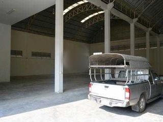 For rent warehouse in Mueang Samut Sakhon, Samut Sakhon