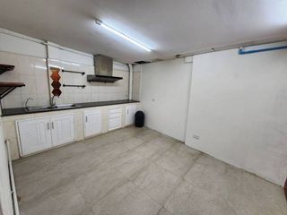 For rent 3 Beds office in Khlong Toei, Bangkok