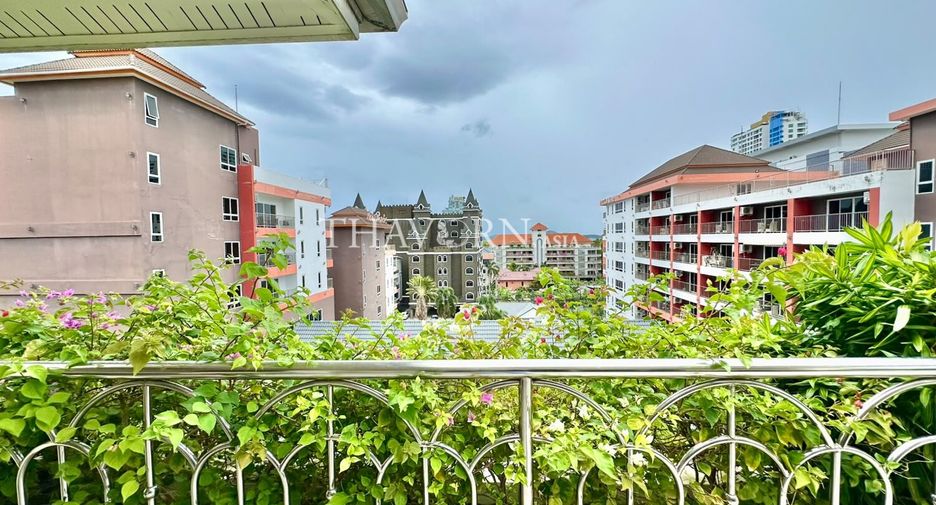 For sale 3 bedrooms condo in Bang Lamung, Chonburi