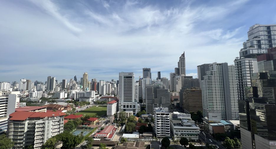 For sale スタジオ condo in Watthana, Bangkok