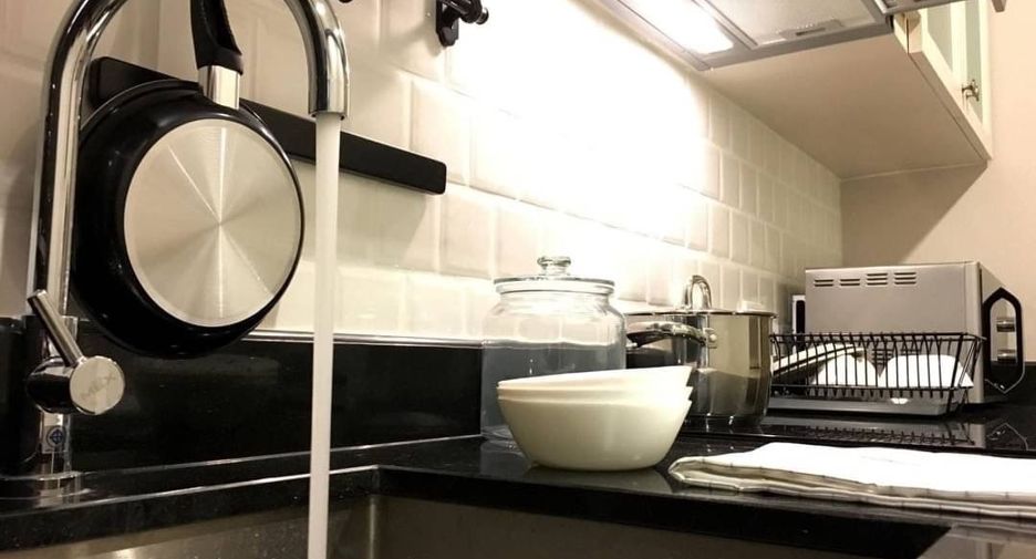 For sale studio condo in Pathum Wan, Bangkok