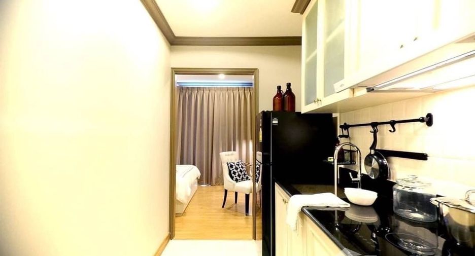 For sale studio condo in Pathum Wan, Bangkok