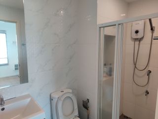 For sale 1 bed condo in Wang Thonglang, Bangkok