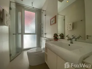 For sale 3 Beds house in Phra Khanong, Bangkok