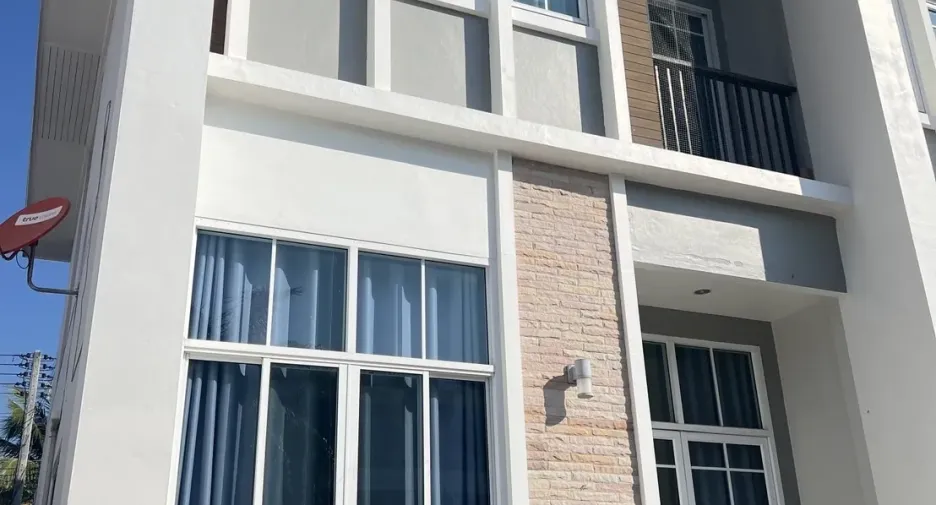 For sale 2 Beds townhouse in Hang Dong, Chiang Mai
