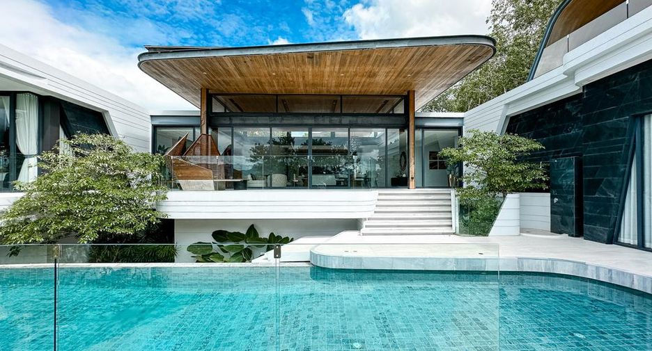 For sale 4 bedrooms villa in Thalang, Phuket