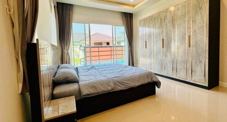 For sale 3 bedrooms house in East Pattaya, Pattaya