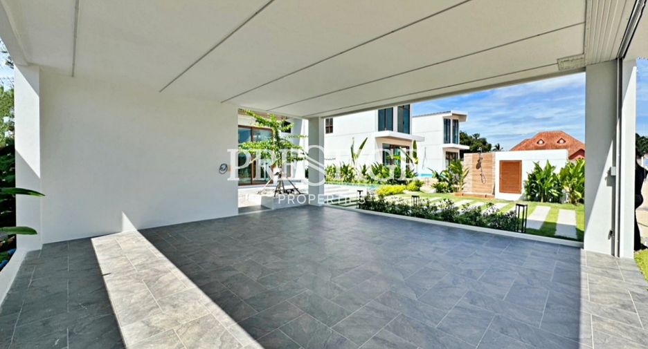 Casa en venta de 5 habitaciones en Bang Lamung, Chonburi