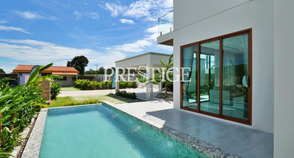 Casa en venta de 5 habitaciones en Bang Lamung, Chonburi