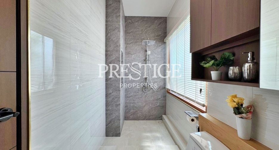 Casa en venta de 5 habitaciones en Bang Lamung, Chonburi