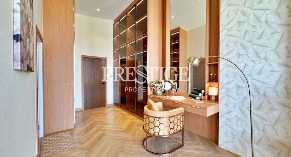 Casa en venta de 5 habitaciones en Bang Lamung, Chonburi