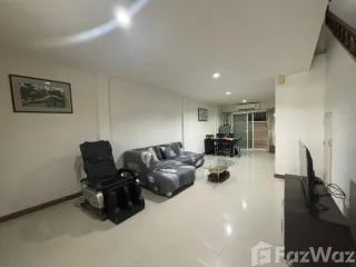For rent 3 bed townhouse in Cha Am, Phetchaburi