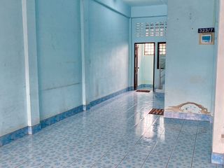 For sale 2 bed townhouse in Mueang Sakon Nakhon, Sakon Nakhon