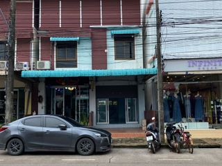 For sale 2 bed townhouse in Mueang Sakon Nakhon, Sakon Nakhon