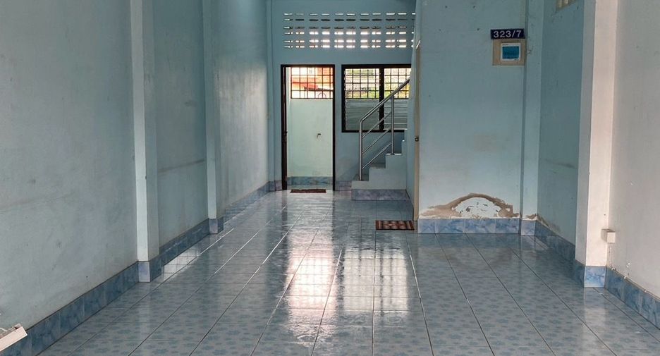 For sale 2 bed townhouse in Mueang Sakon Nakhon, Sakon Nakhon