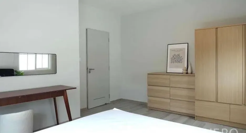 Casa en alquiler de 3 habitaciones en Bang Phli, Samut Prakan