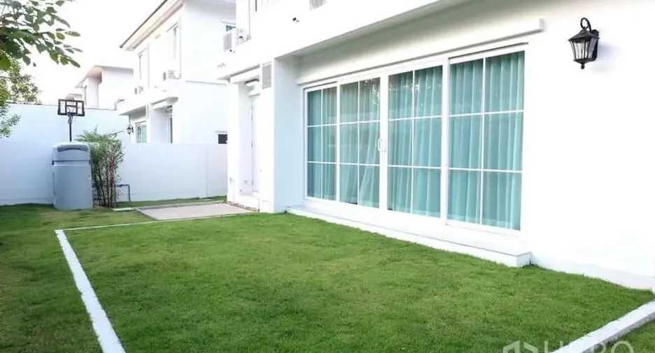 Casa en alquiler de 3 habitaciones en Bang Phli, Samut Prakan
