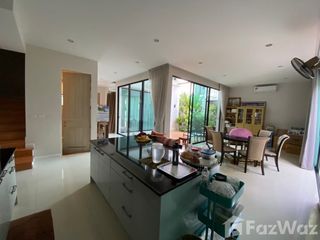 For sale 5 Beds house in Phasi Charoen, Bangkok