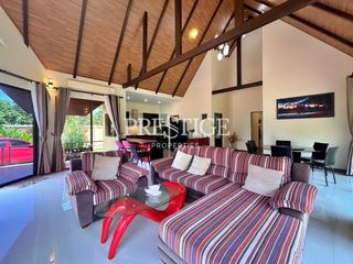 For sale 6 bedrooms house in Sattahip, Pattaya