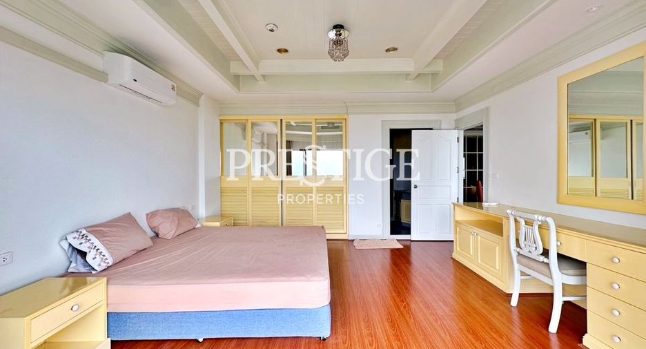 For sale そして for rent 3 ベッドルーム condo in Sattahip, Chonburi
