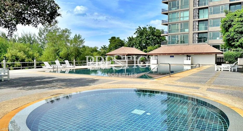 For sale そして for rent 3 ベッドルーム condo in Sattahip, Chonburi