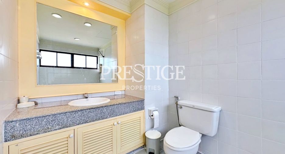 For sale そして for rent 3 ベッドルーム condo in Sattahip, Chonburi
