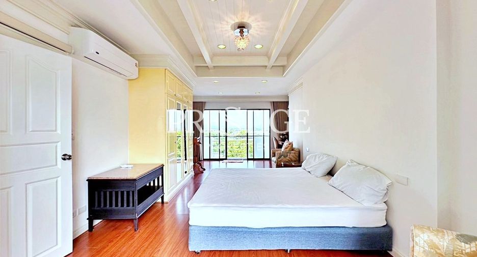 For sale そして for rent 3 ベッドルーム condo in Sattahip, Chonburi