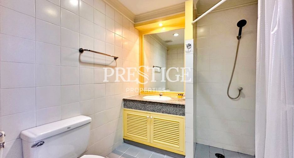 For sale そして for rent 3 ベッドルーム condo in Sattahip, Chonburi