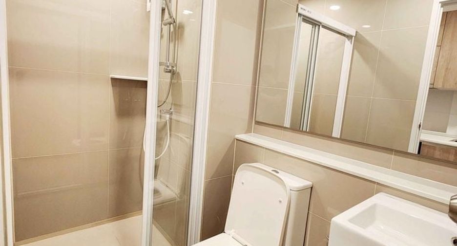 For rent 1 bed condo in Phaya Thai, Bangkok