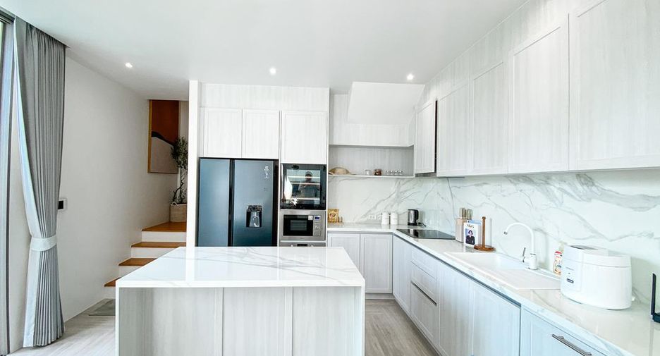 For sale 4 bedrooms villa in Thalang, Phuket