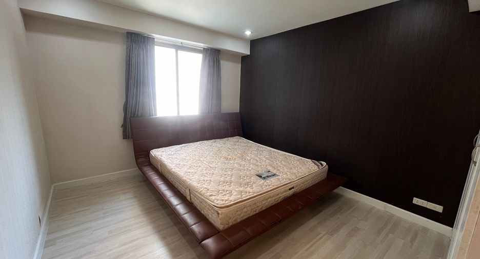 À vendre 3 chambres condo à Watthana, Bangkok