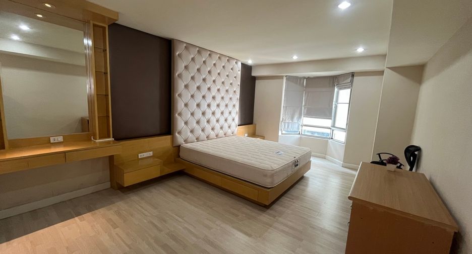 À vendre 3 chambres condo à Watthana, Bangkok