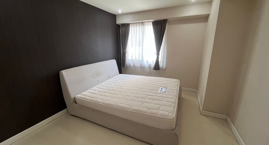 À vendre 3 chambres condo à Watthana, Bangkok