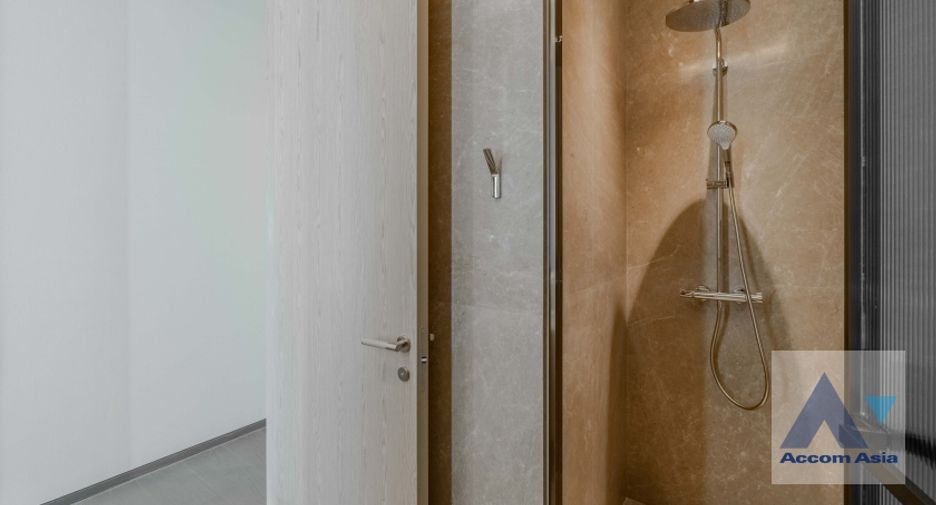 For rent そして for sale 2 Beds condo in Pathum Wan, Bangkok