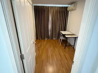For sale 2 bed condo in Yan Nawa, Bangkok
