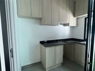 For sale 3 bed townhouse in Lat Phrao, Bangkok