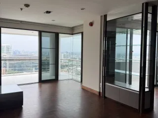 For rent 3 Beds condo in Phra Nakhon, Bangkok
