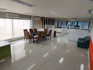 For rent office in Mueang Chiang Mai, Chiang Mai