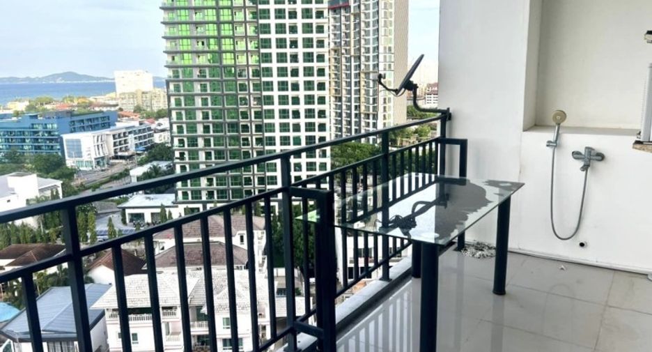 For sale 2 bedrooms condo in Jomtien, Pattaya