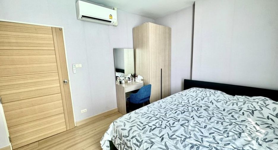 For sale 2 bedrooms condo in Jomtien, Pattaya