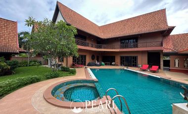 For sale 5 bed villa in Bang Lamung, Chonburi
