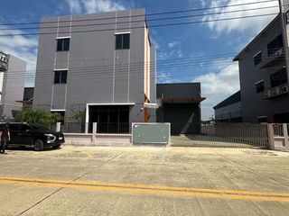 For rent warehouse in Lam Luk Ka, Pathum Thani