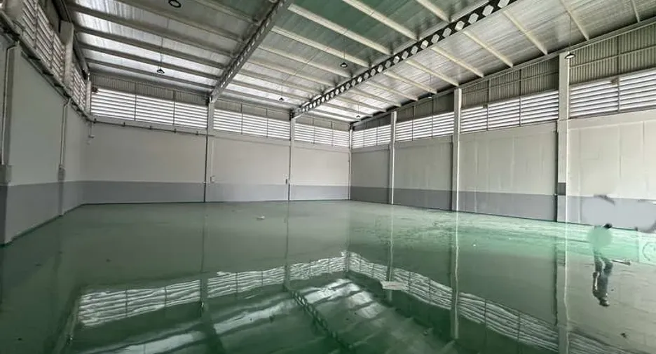For rent warehouse in Lam Luk Ka, Pathum Thani