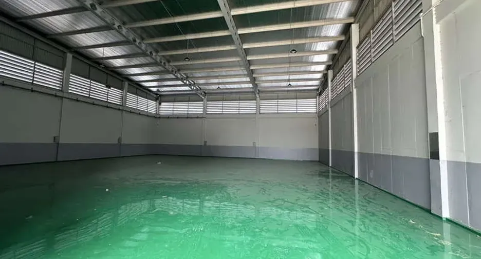 For rent warehouse in Lam Luk Ka, Pathum Thani