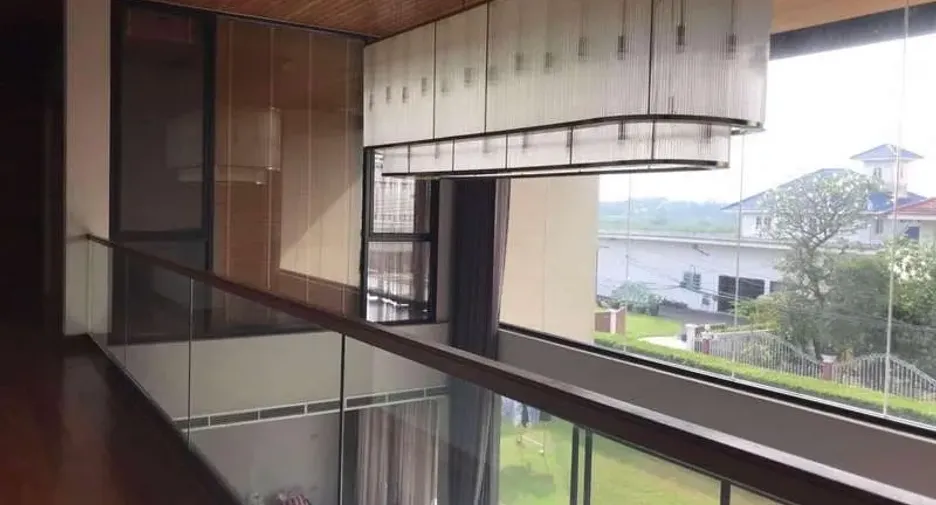 Haus zur Miete mit 5 Zimmer in Bang Phli, Samut Prakan