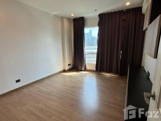 For sale 1 Beds condo in Huai Khwang, Bangkok