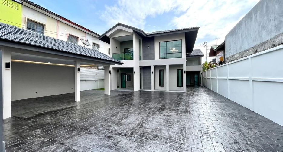 For sale 4 bed house in Don Mueang, Bangkok