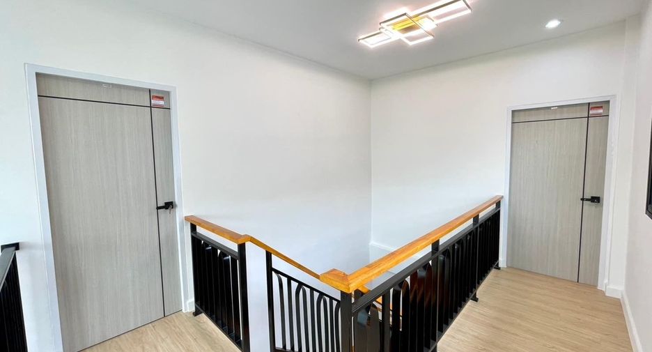 For sale 4 bed house in Don Mueang, Bangkok
