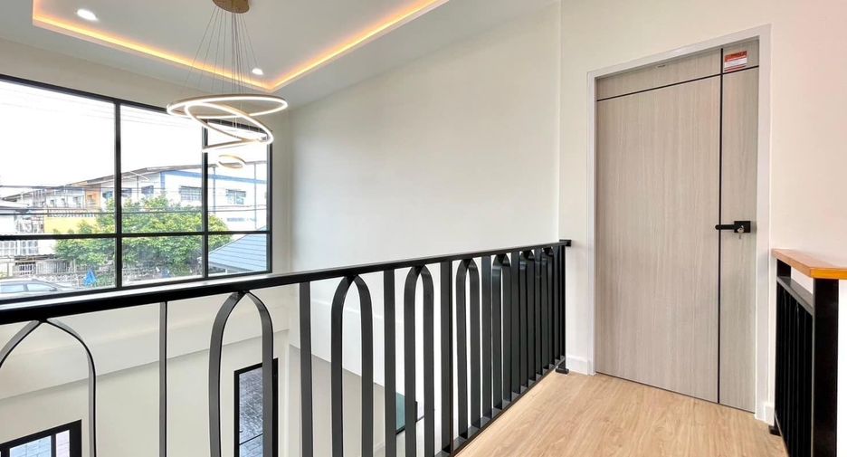 For sale 4 bed house in Don Mueang, Bangkok