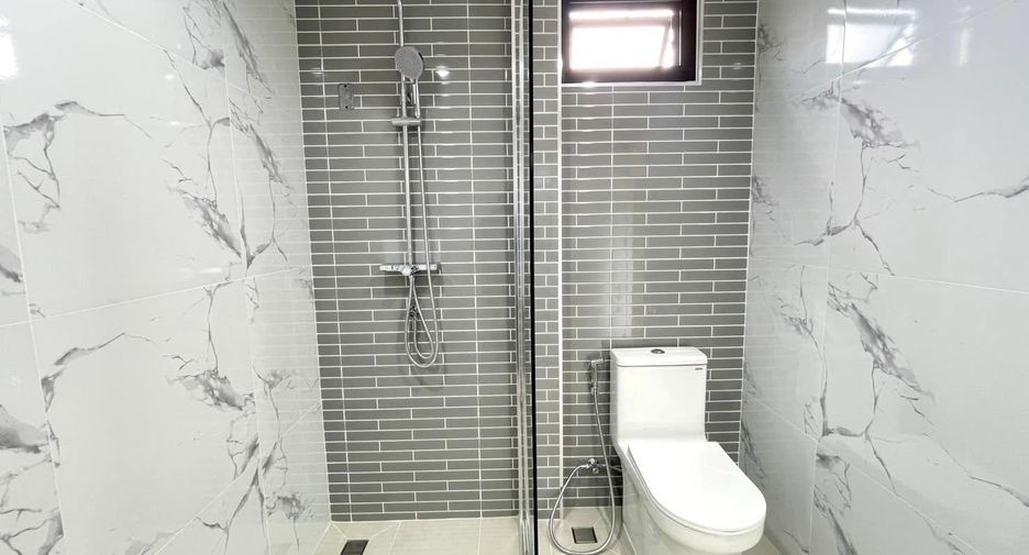 For sale 4 bed house in Don Mueang, Bangkok